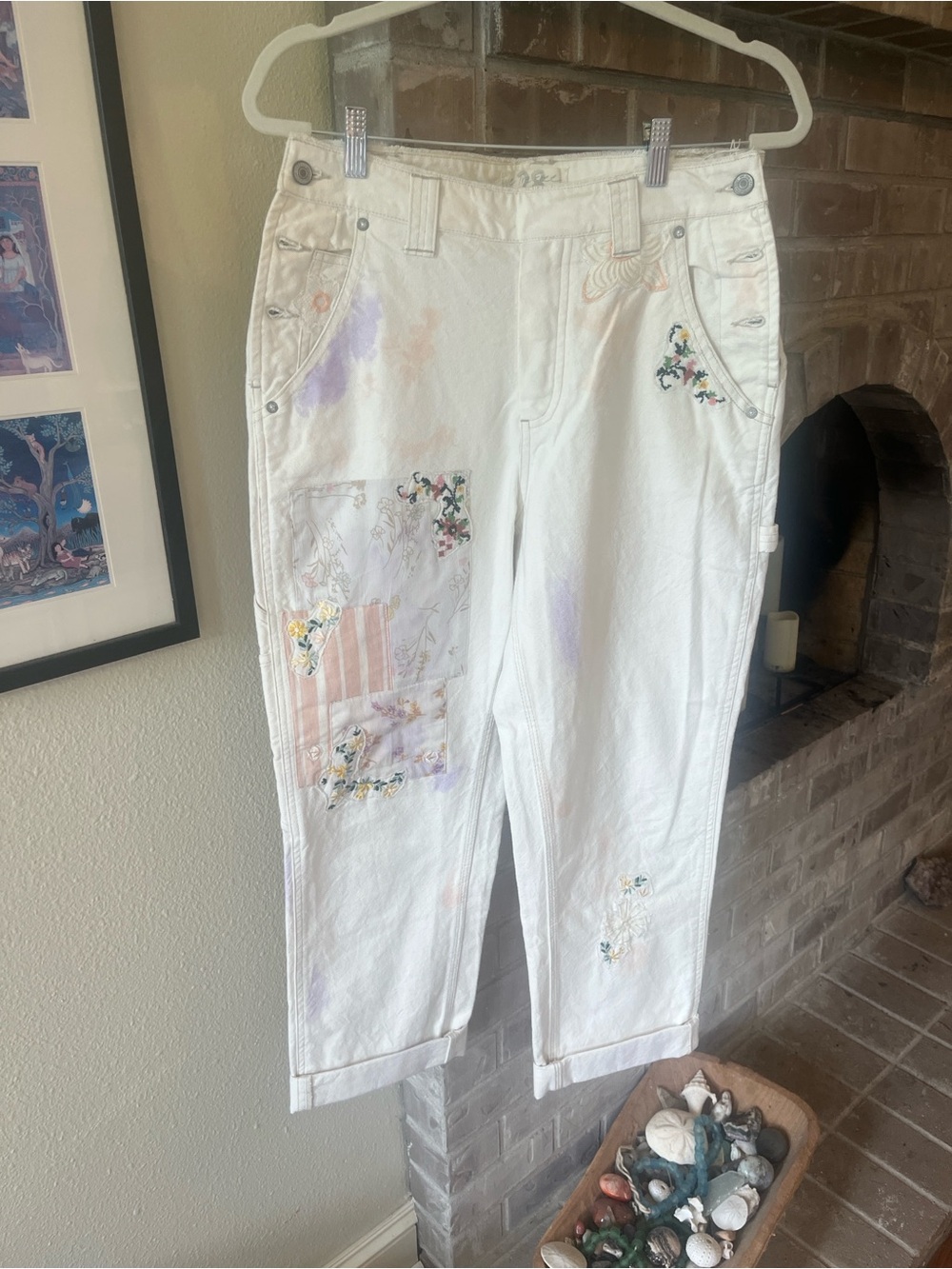 Free People White Cropped Jeans with Pastel Floral Patches RARE